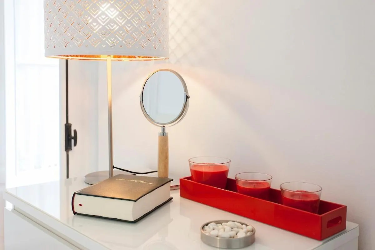 Ginjinha House - 4 Rooms - Bairro Alto - With Ac! Lisboa 3*,